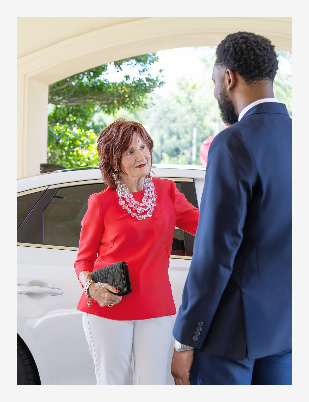 Go Anywhere. Arrive in Style – no glove for web